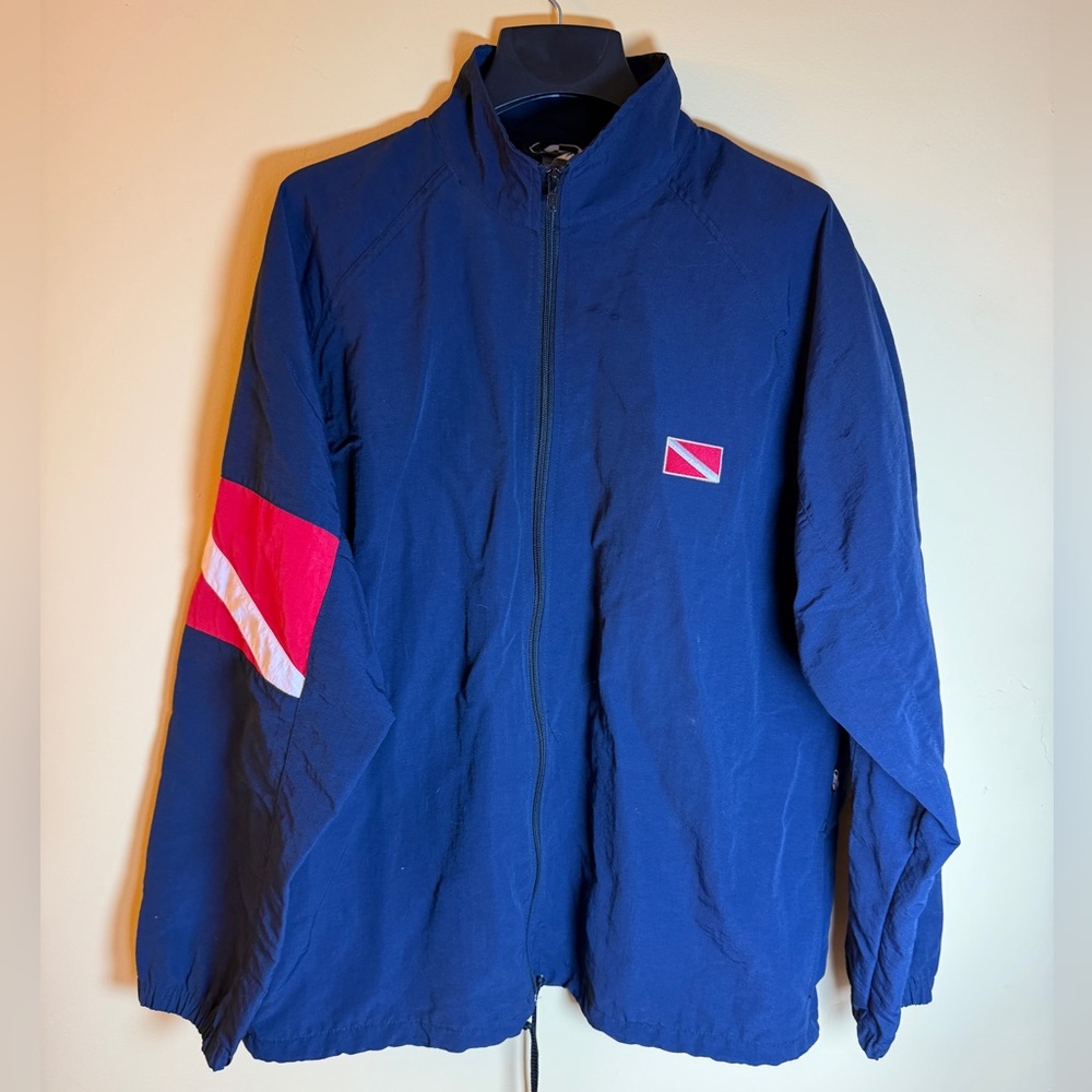 Surf Style vintage navy windbreaker XL made in USA with dive flag patch